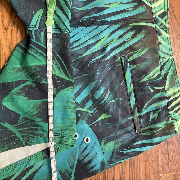 American Eagle Outfitters Men’s Large L Swim Trunks Unlined Tropical Beach Green - Picture 6 of 9